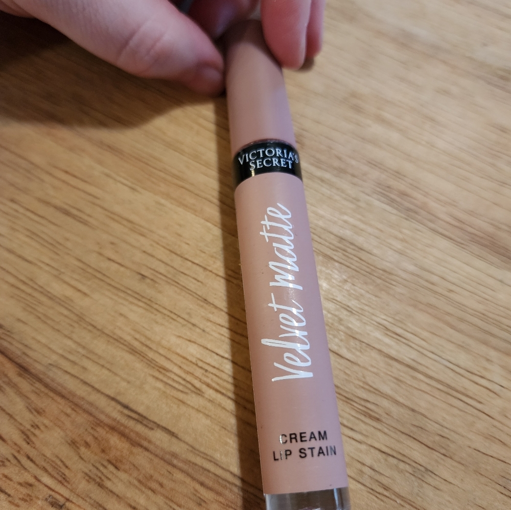 Victoria secret New lip stain